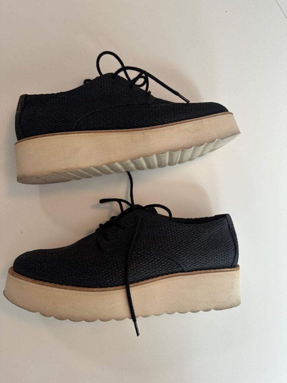 Vince Woven Platform Lace Up Shoe W7 - Picture 2 of 4